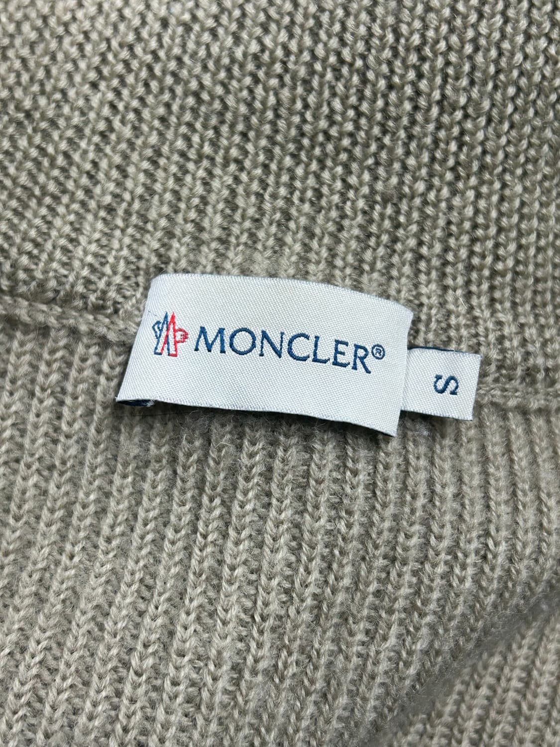 몽끌레어 하프 집업 울 니트 상품이미지9