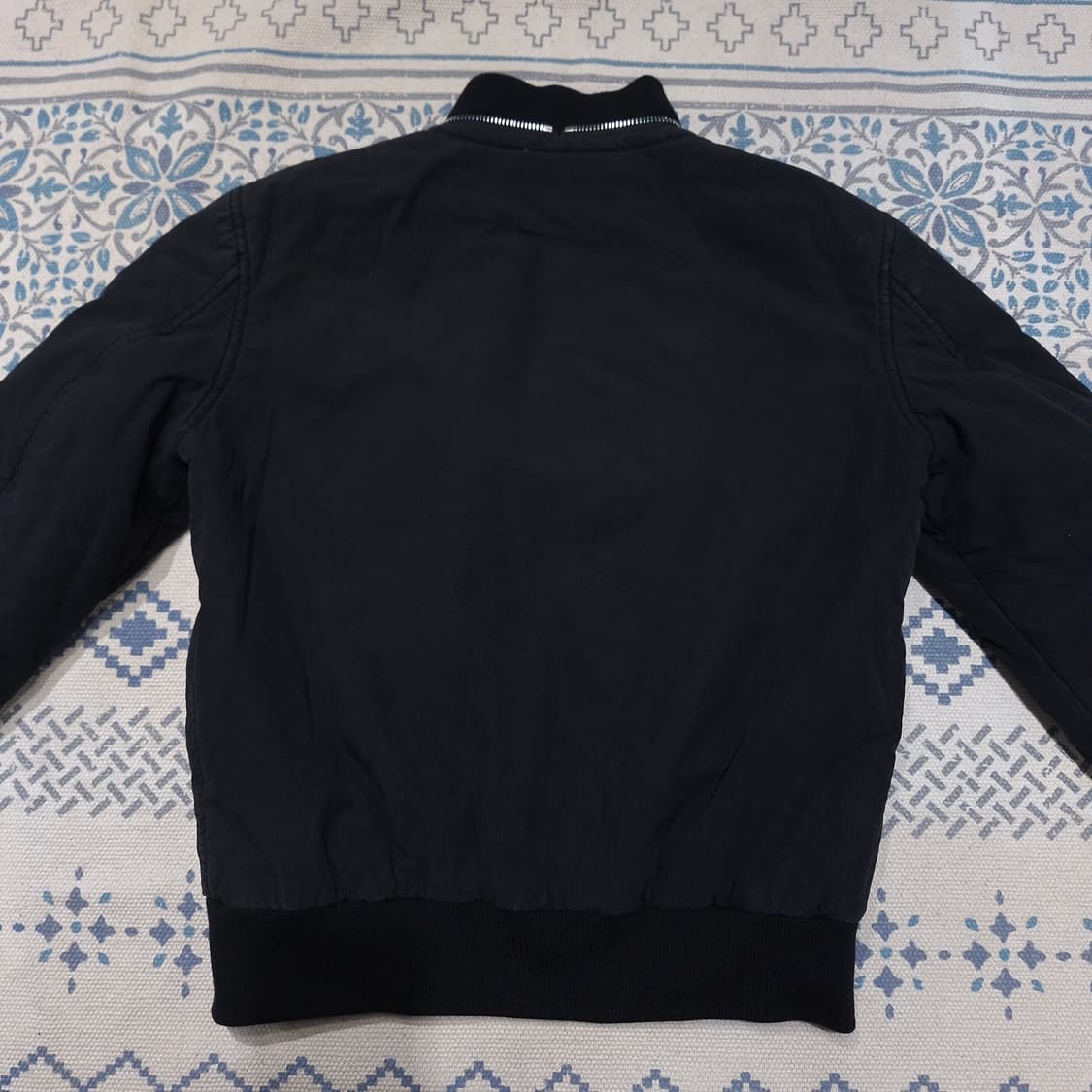 산드로 블랙 지퍼 디테일 투포켓 코튼 블루종 항공점퍼 마원MA1 봄버자켓 상품이미지10