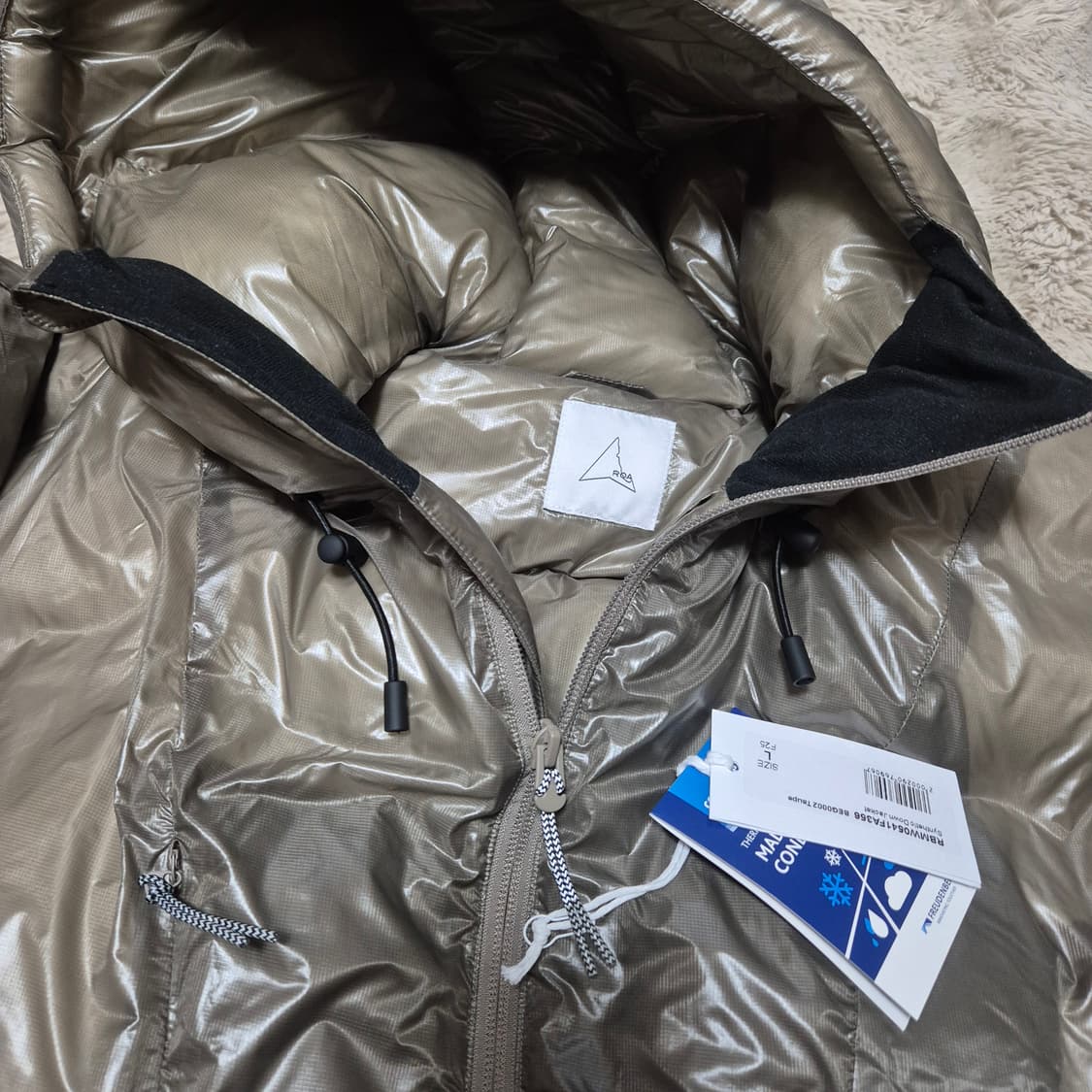 ROA 25FW Synthetic Down Jacket 상품이미지2