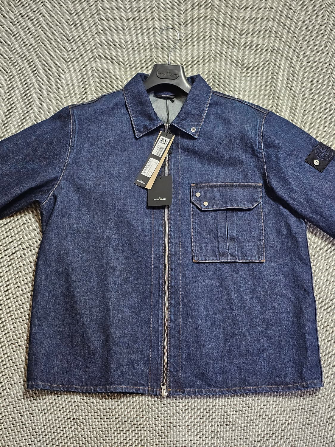스톤아일랜드 데님 리서치 지퍼 디테일 오버셔츠 26SS (새 상품) 상품이미지4