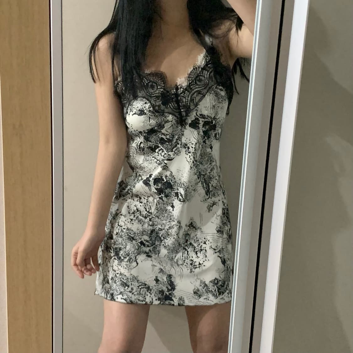 화이트 레이스 블랙 패턴 슬립 미니 원피스 상품이미지1