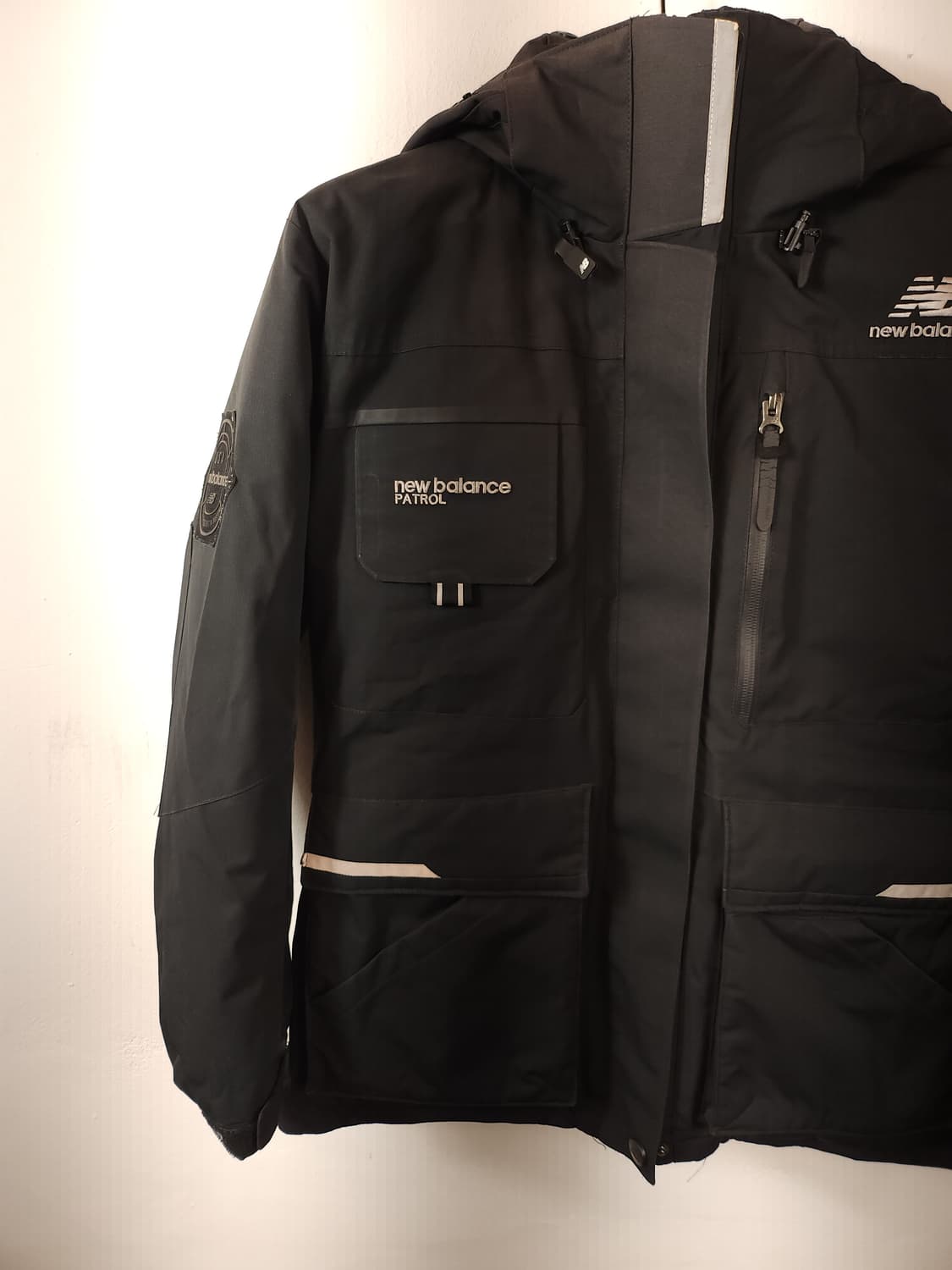뉴발란스 패트롤 구스다운후드패딩 블랙 95 M 상품이미지4