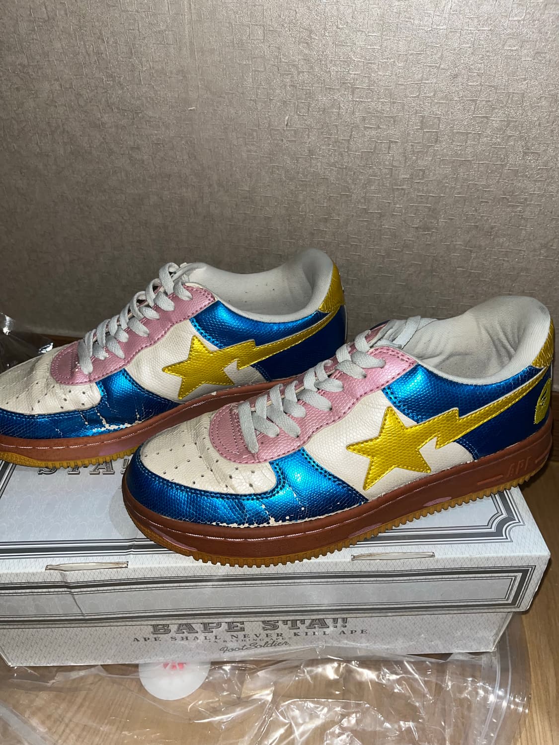 •베이프 OG베이프스타 코튼 캔디 스네이크스킨 스니커즈 상품이미지1