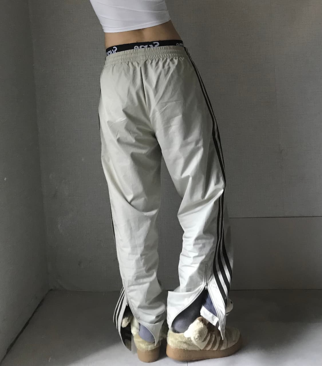 아디다스 베이지 브라운 트레이닝 팬츠 상품이미지3