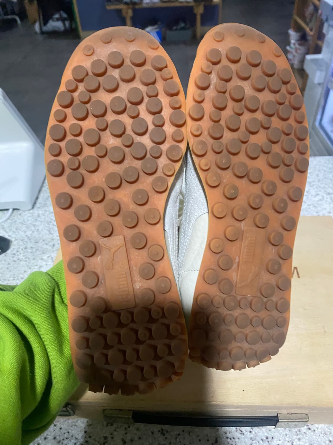 퓨마 아이보리 스니커즈 230 상품이미지8