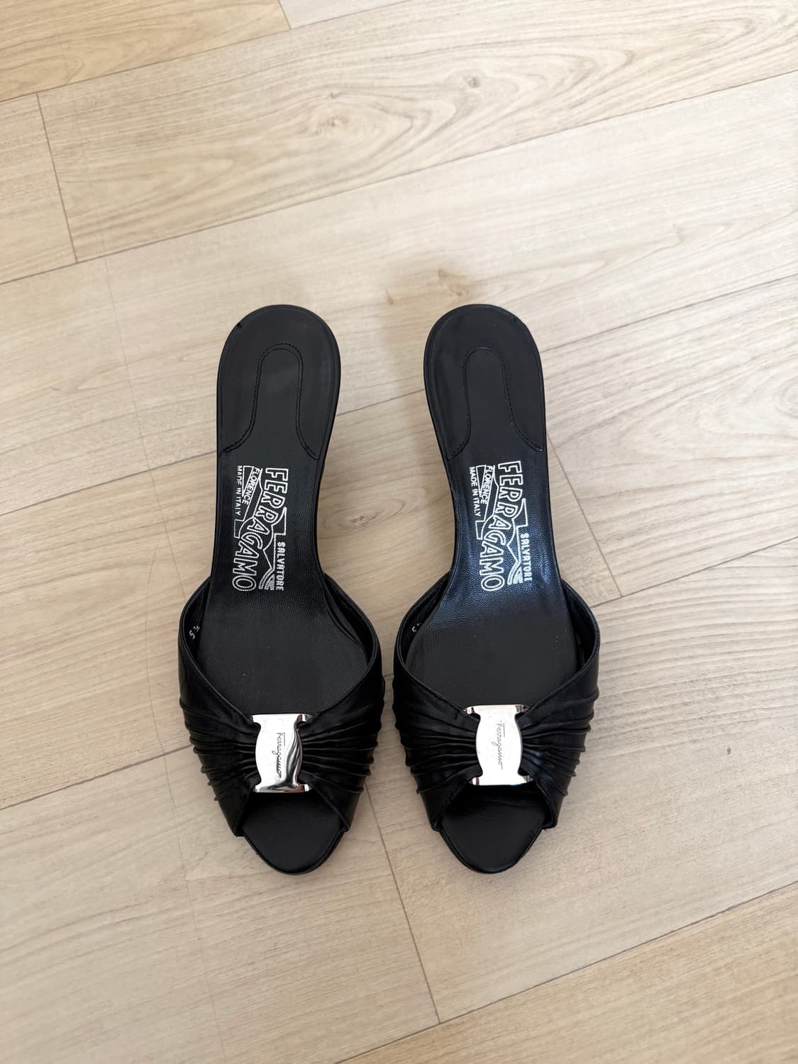 페라가모 키튼힐 샌들 (225-230) 상품이미지2