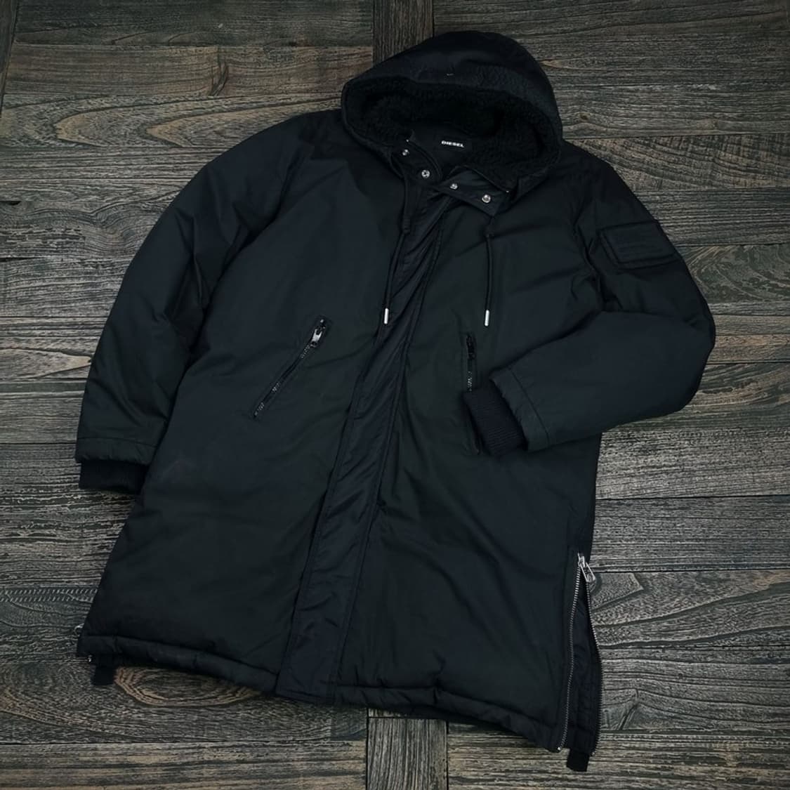 [DIESEL] 디젤 N3B 오마주 후드 롱패딩 블랙 P01143 상품이미지1