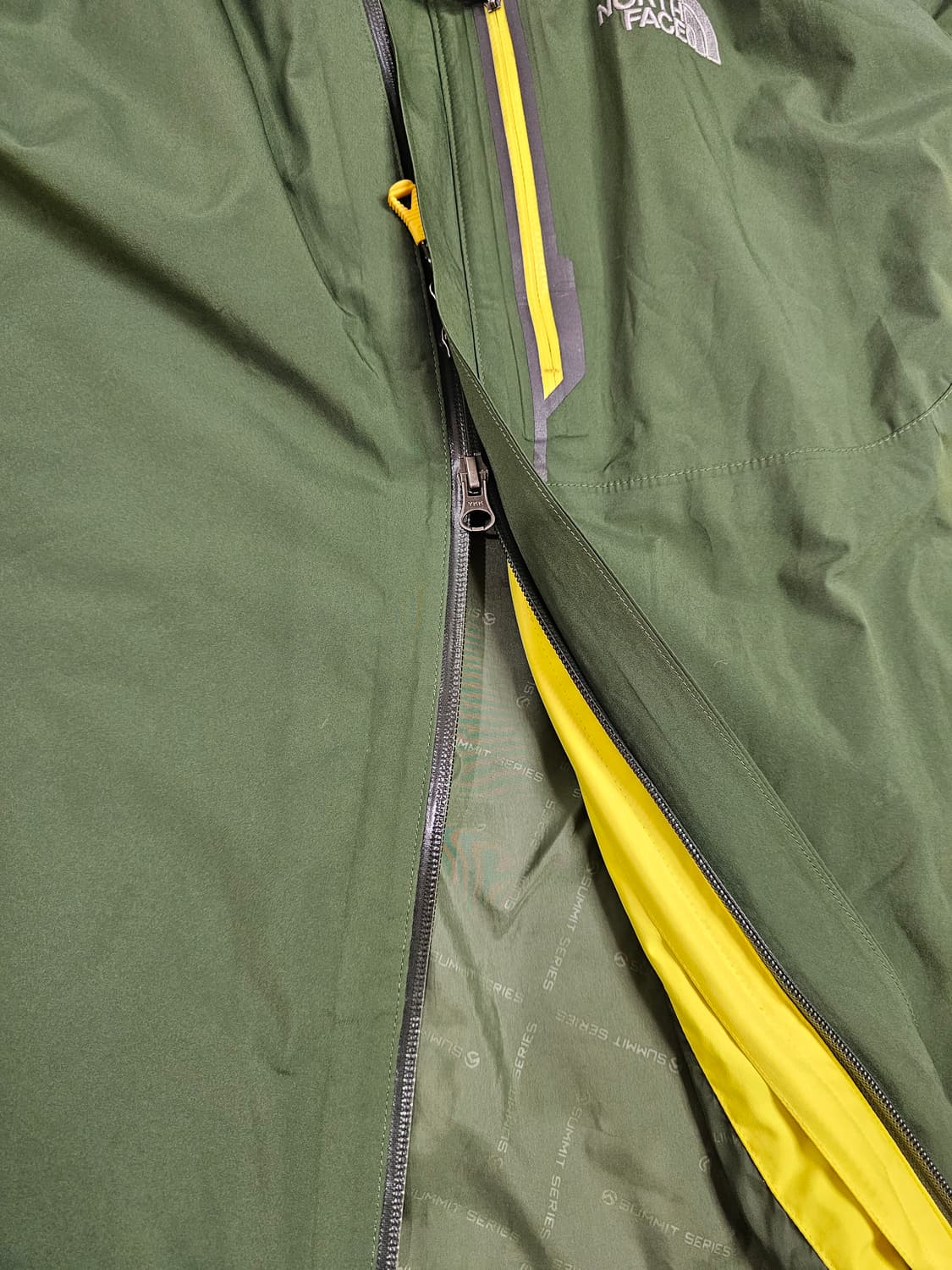 [105] 노스페이스 써밋시리즈 고어텍스 레인쉘 자켓 상품이미지7
