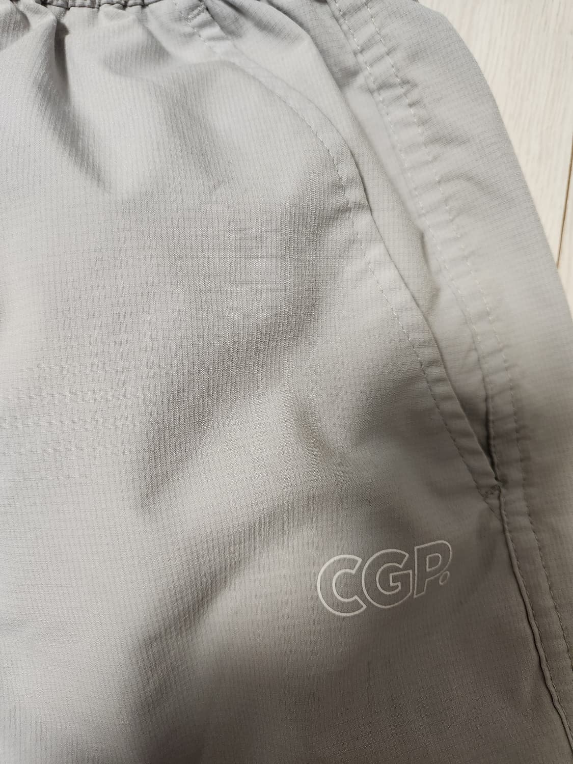 새상품급)코드그라피 반바지 크리스피 나일론 쇼츠 사이즈M

여러 중고사이 상품이미지5