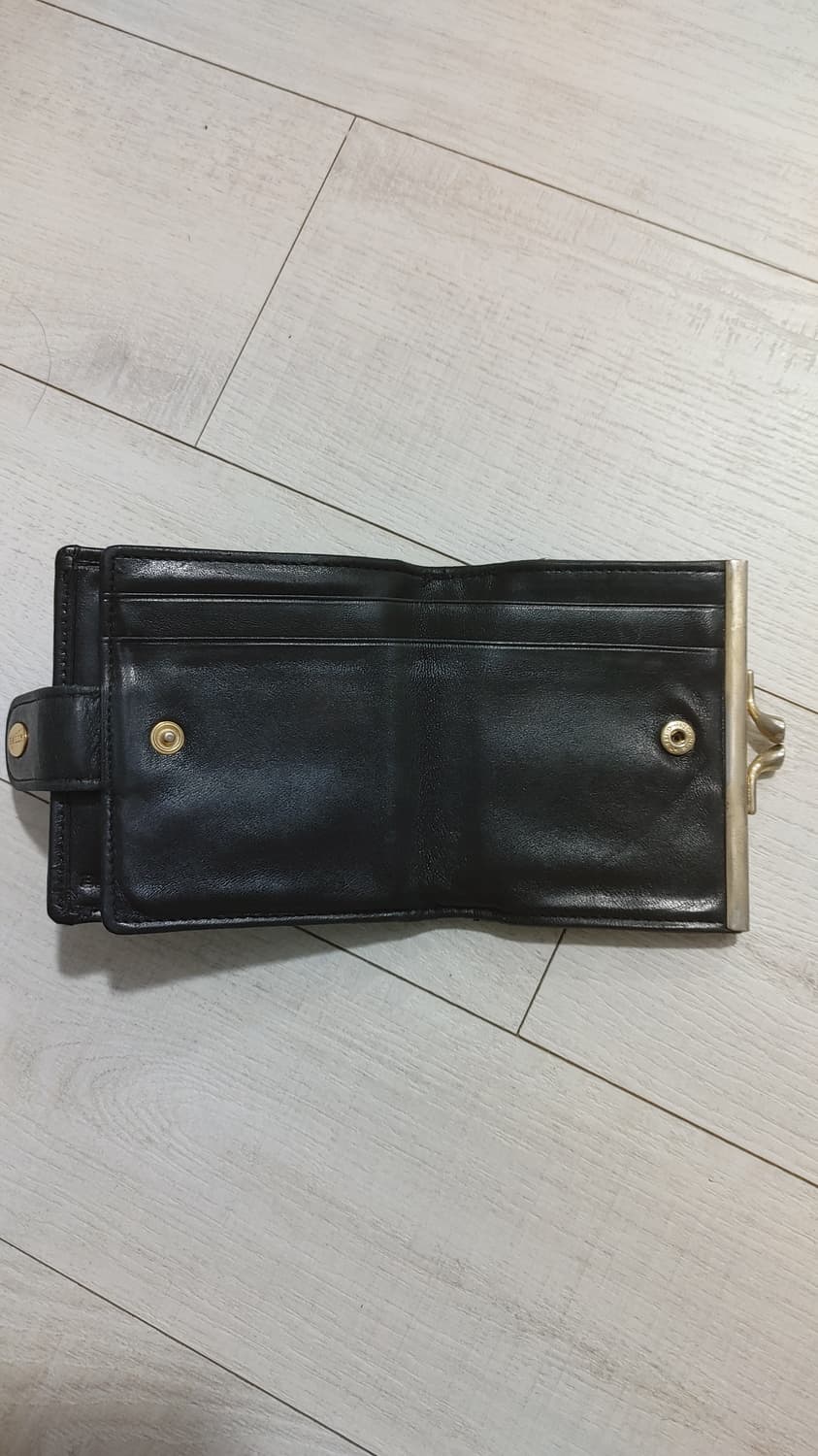 발리(Bally)의 빈티지 퀼팅 램스킨 레더 키스락 반지갑 상품이미지5