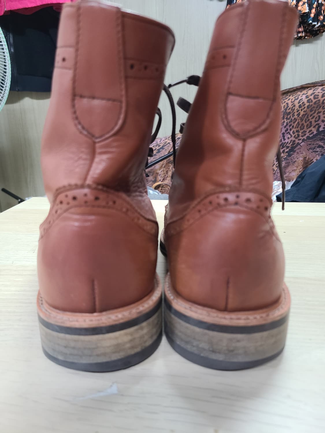 로맨틱무브 브라운 색상 윙팁 부츠 상품이미지5