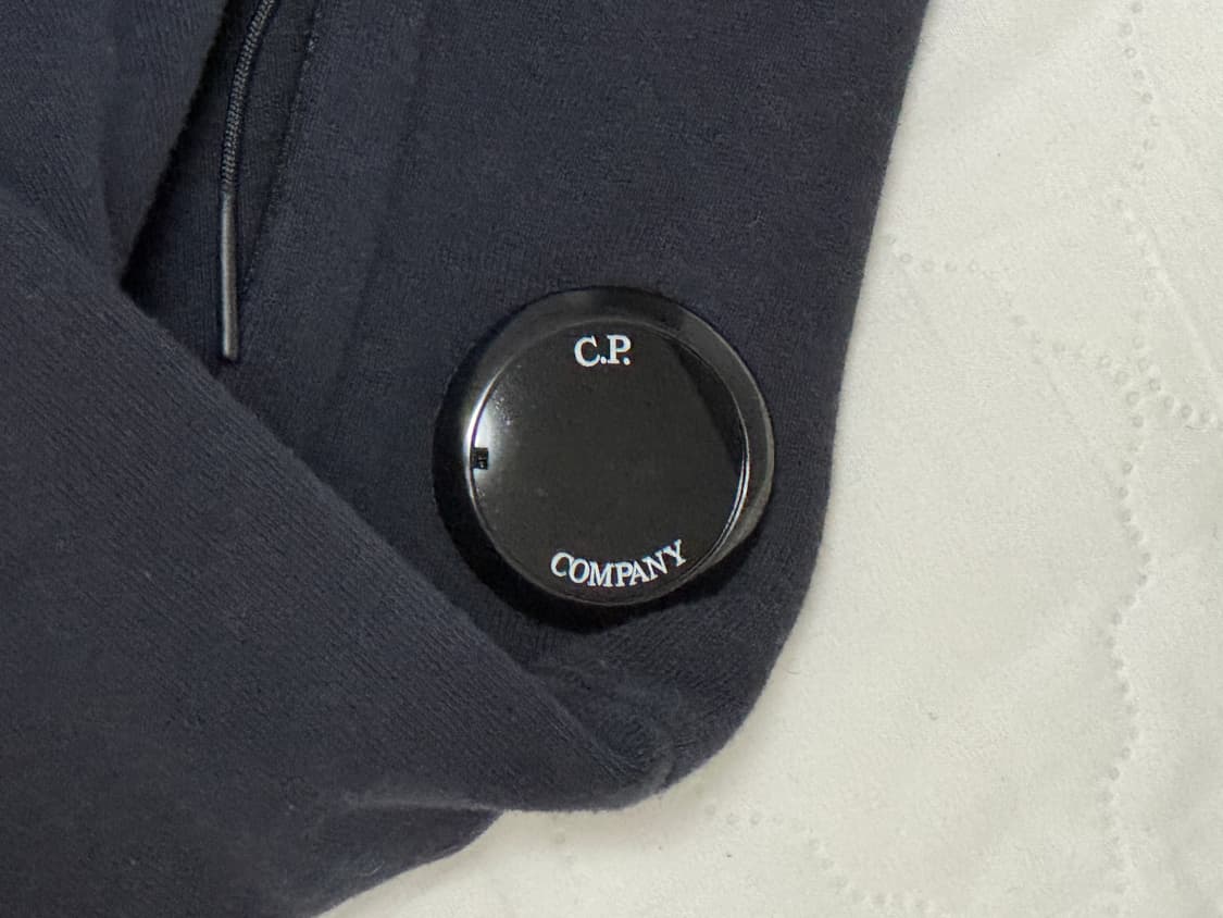 CP컴퍼니 지퍼 맨투맨 네이비 105 최상급 상태!! 상품이미지2