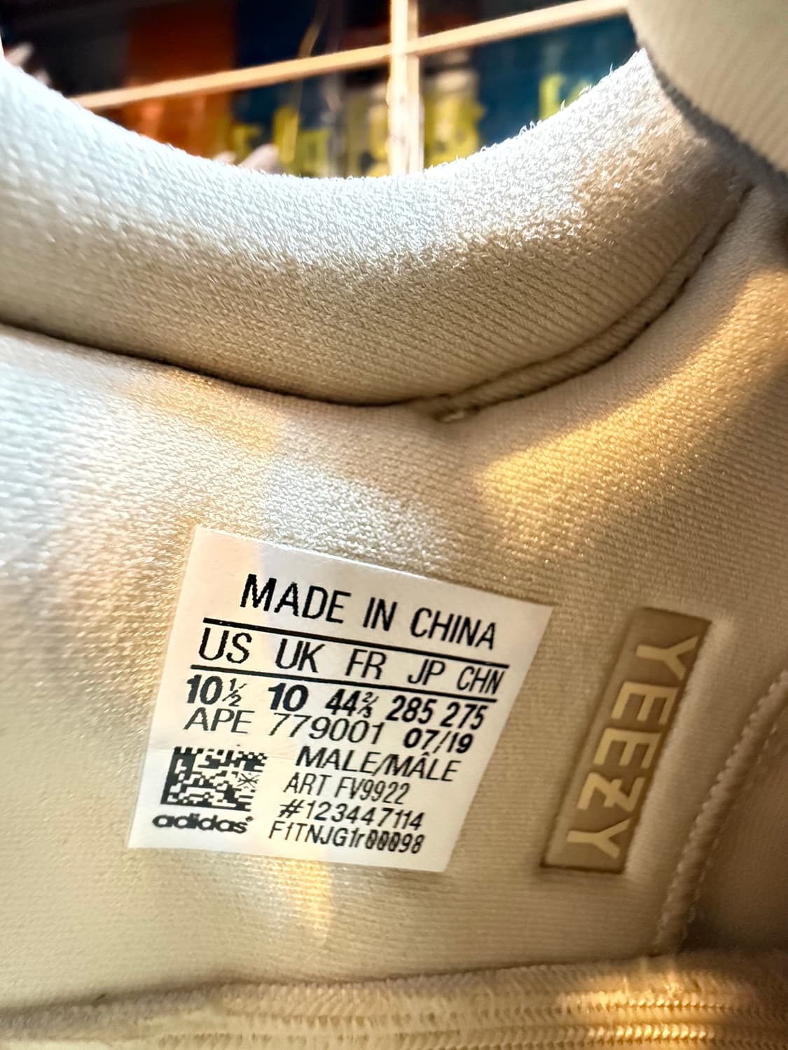 (285) 아디다스 이지부스트 700  마그넷 상품이미지6