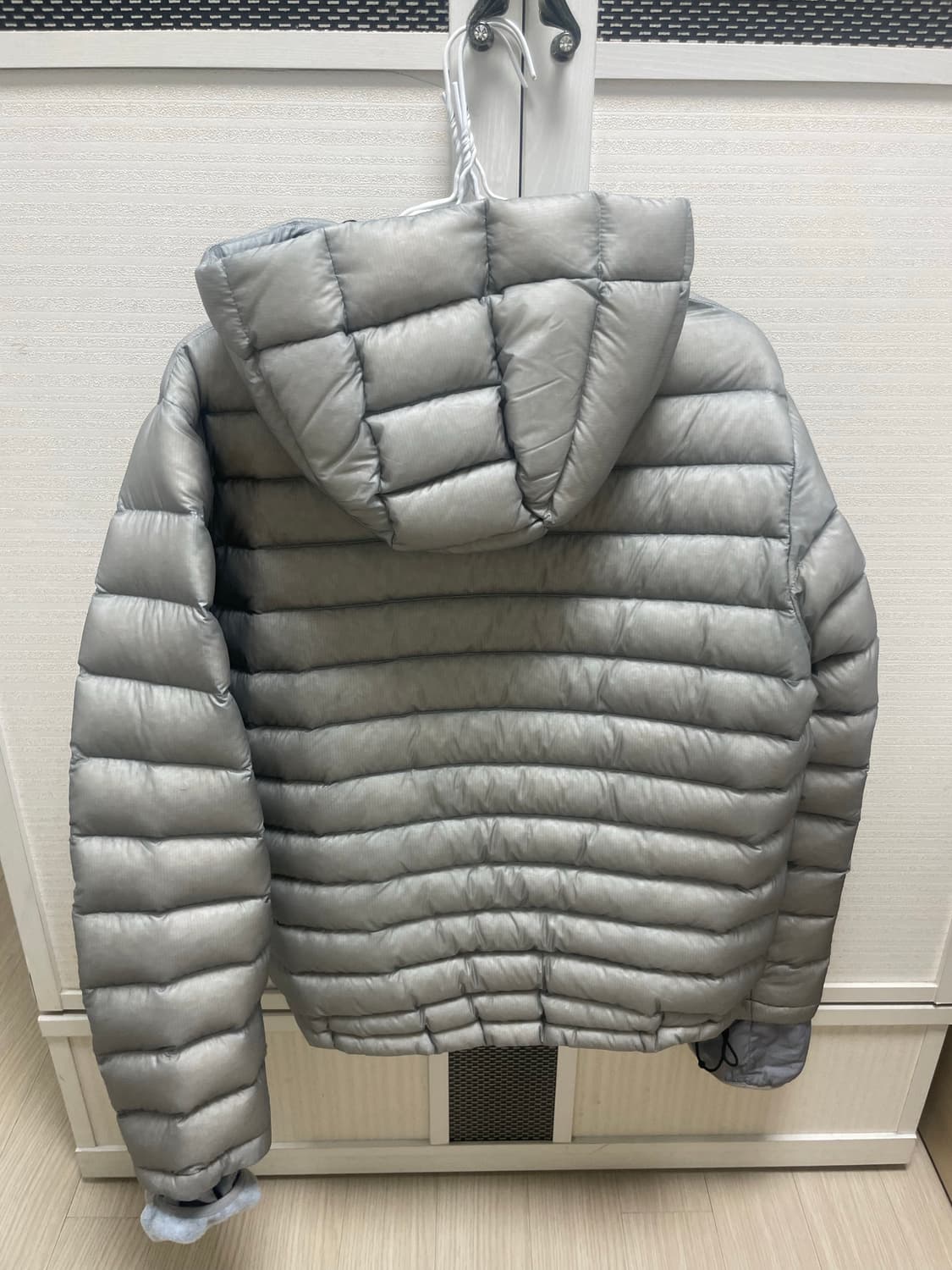 산산기어 서픽스 경량패딩 24fw 1 그레이 상품이미지10