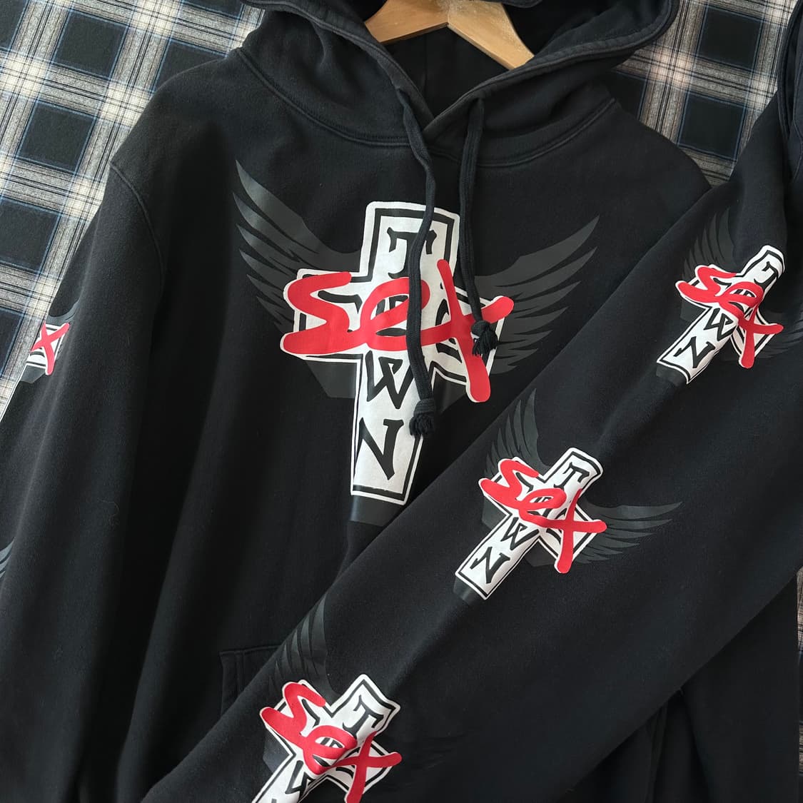 독타운 x 섹스스케이트보드 콜라보 셋업 XL 상품이미지1