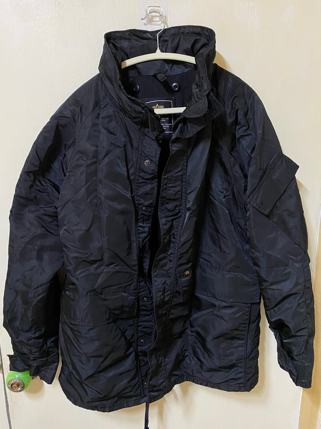 알파 자켓 상품이미지1