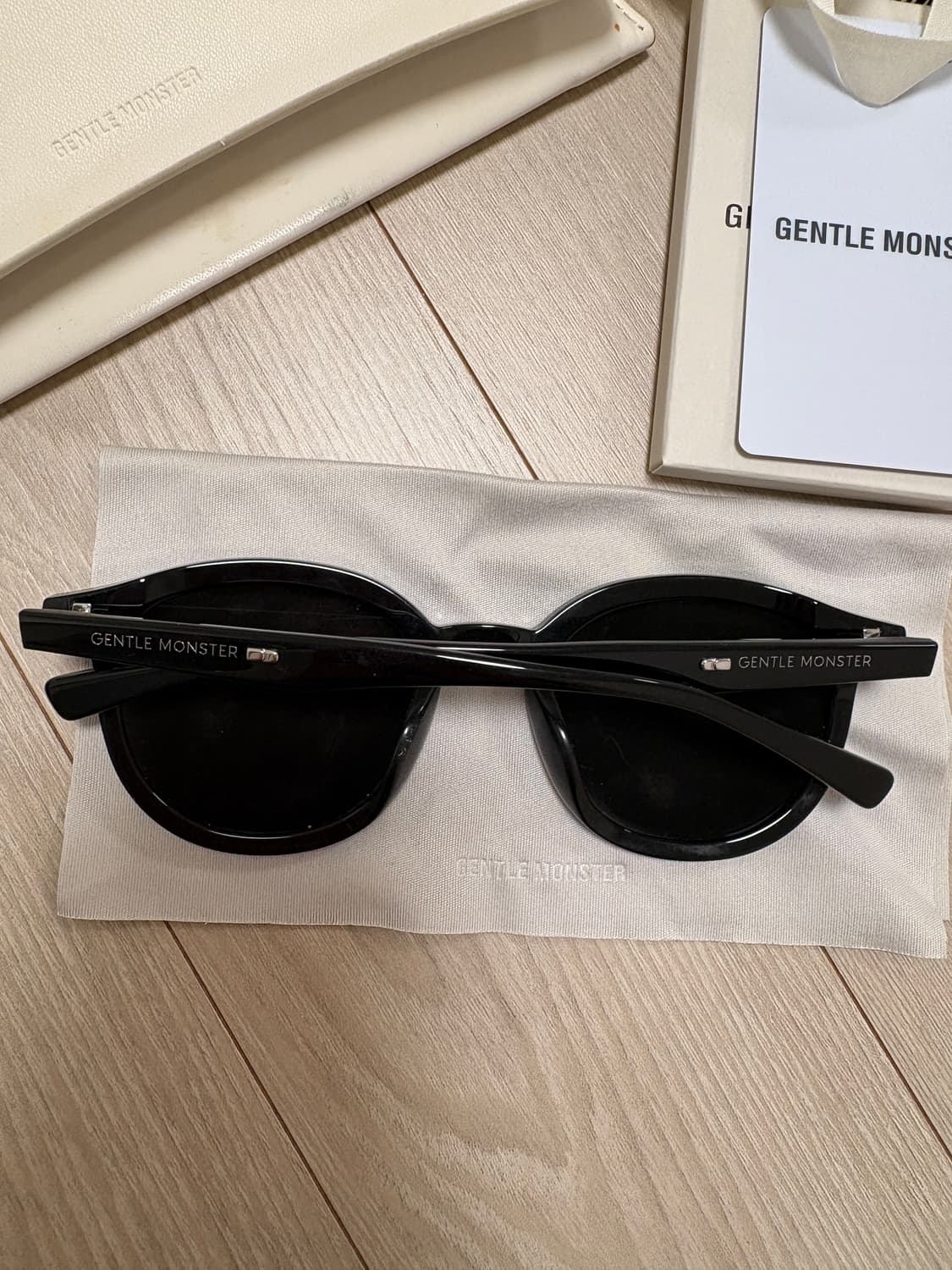 젠틀몬스터 선글라스 오본01 상품이미지2