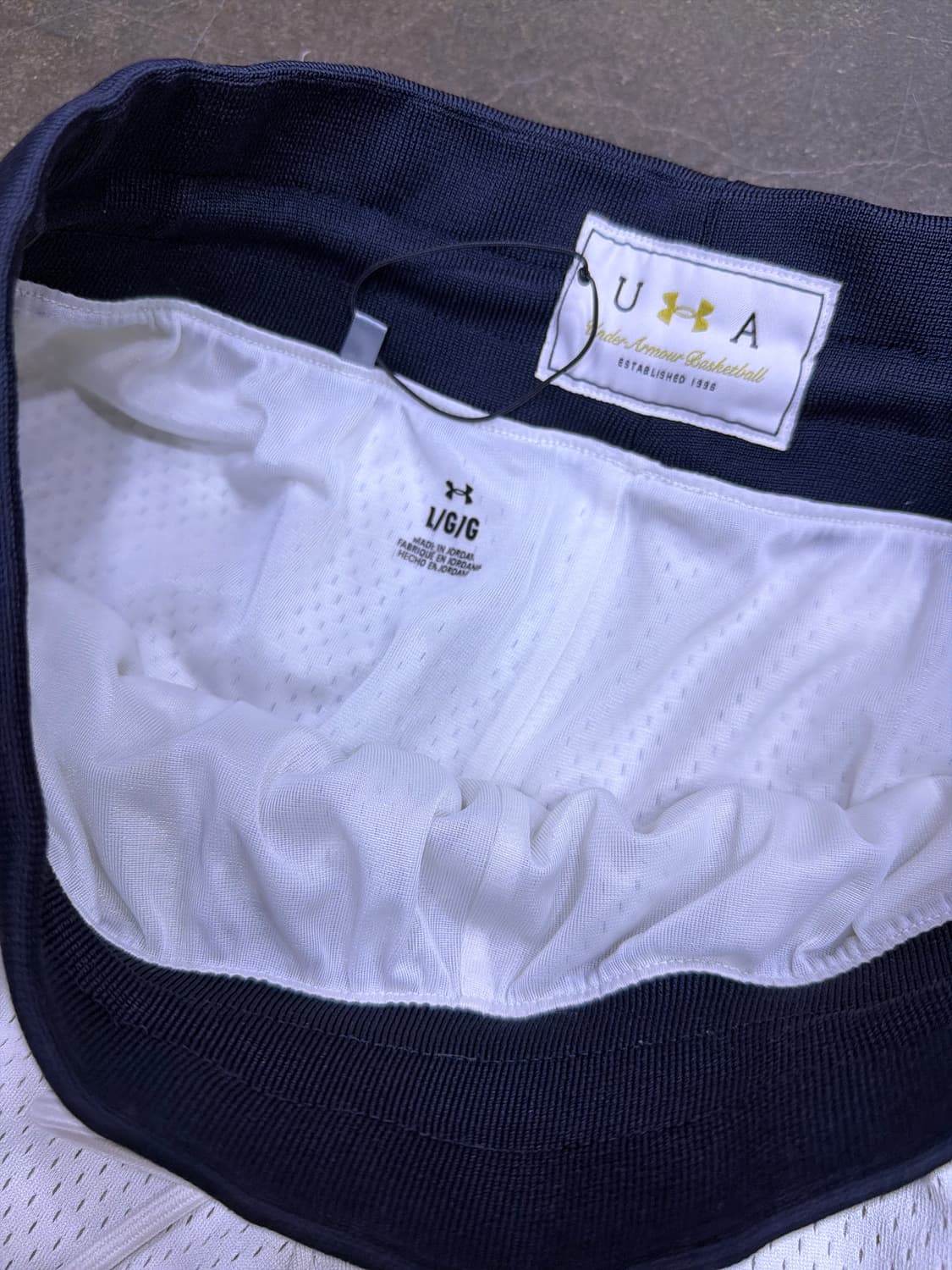 언더아머 메쉬 코트사이드 반바지 9인치 쇼츠 화이트 블랙 L 상품이미지10