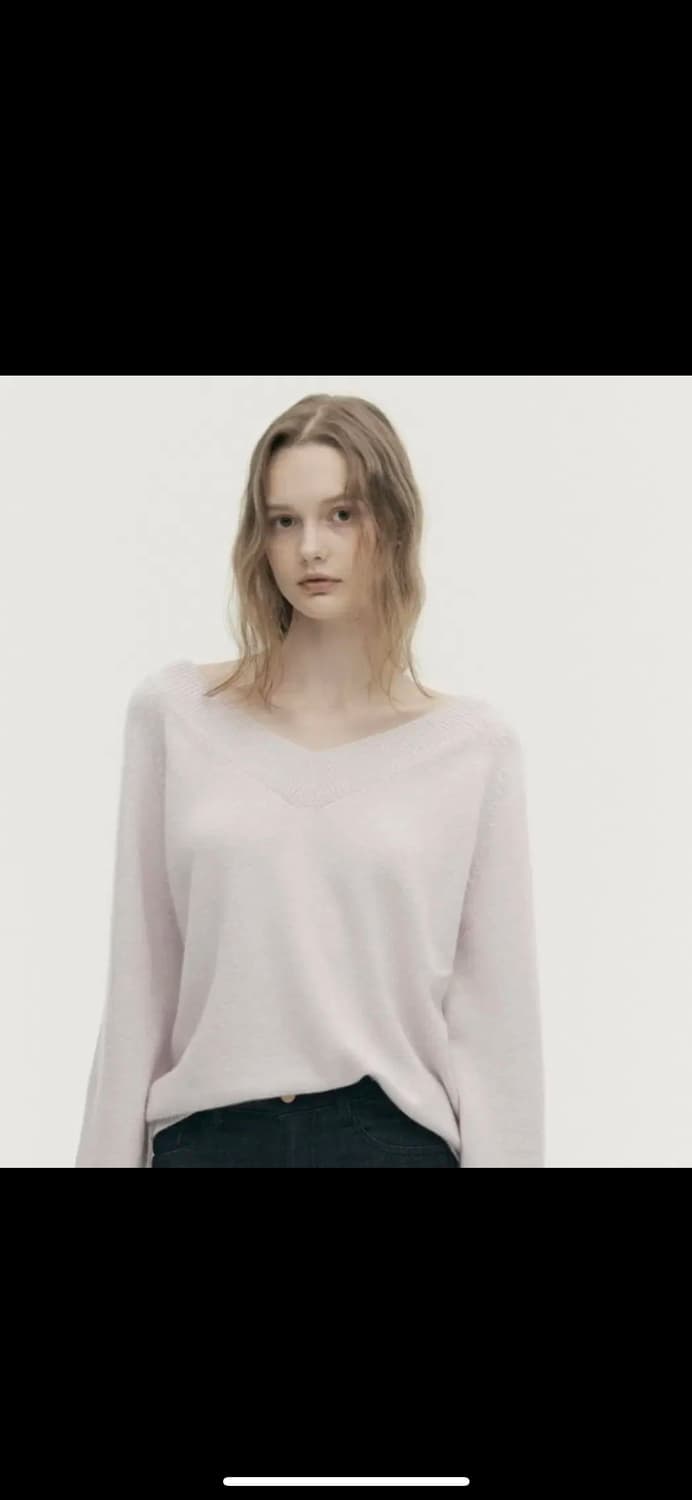 시에sie 세실 울 브이넥 니트 컴포트핏 상품이미지1