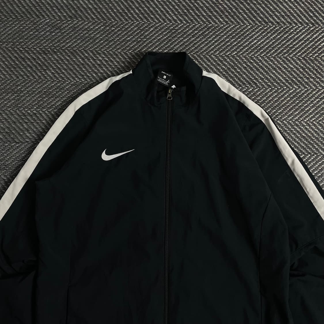 나이키 드라이핏 배색 바람막이 블랙o 3615 상품이미지4