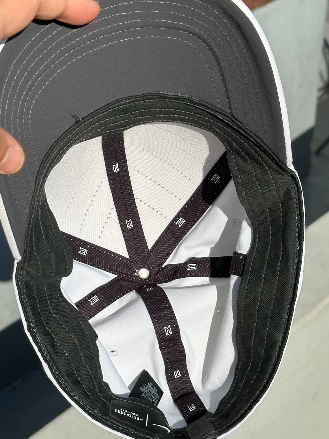 [M-L] 나이키 타이거우즈 로고 화이트 볼캡 모자 상품이미지5