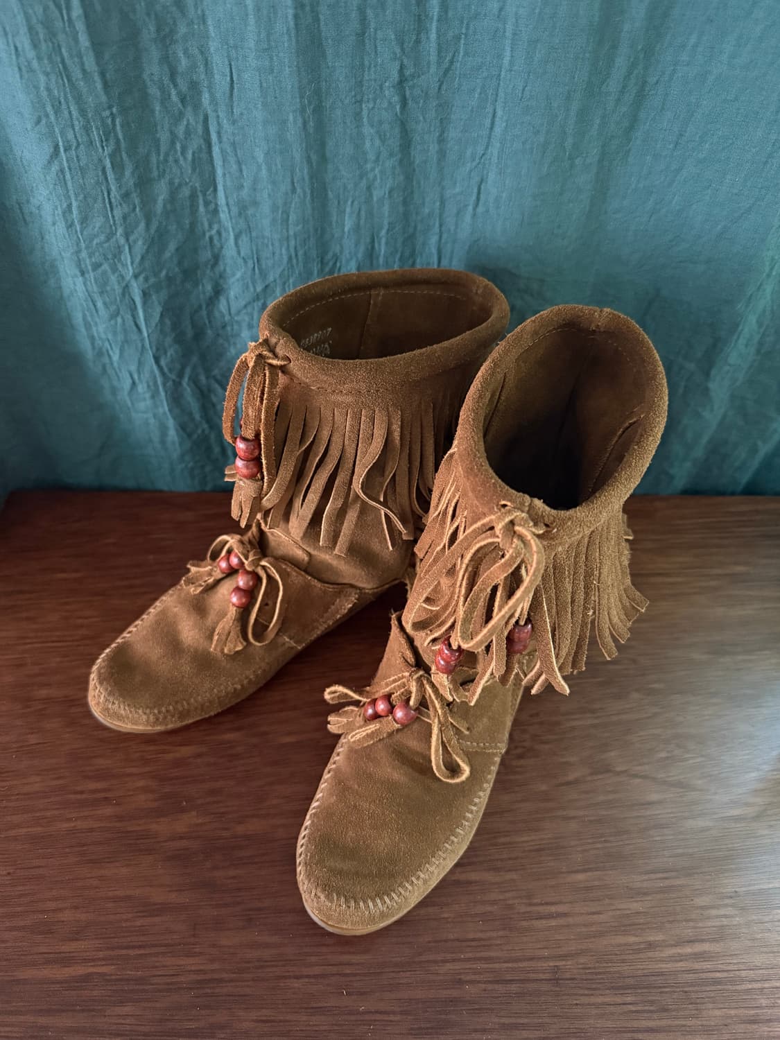 MINNETONKA fringe suede boots 상품이미지5