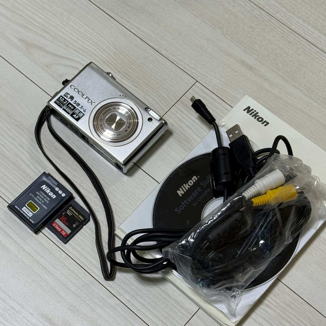 니콘 쿨픽스 S640 빈티지 디카 디지털카메라 골드실버 상품이미지1