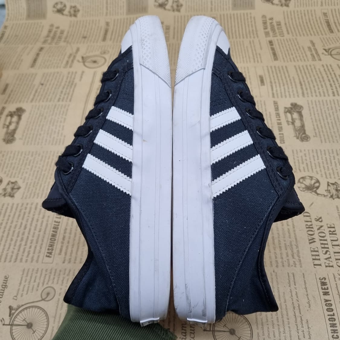 아디다스 니짜로우 검흰 여성스니커즈240  상품이미지5