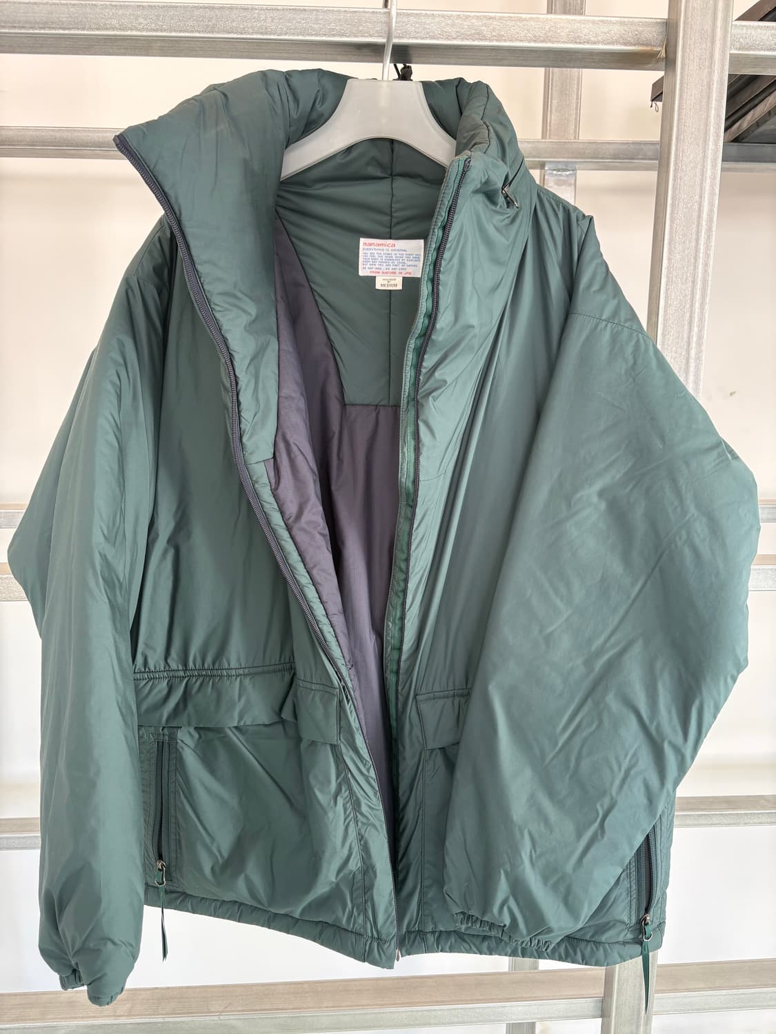 나나미카 인슐레이션 자켓 패딩 팝니다. 상품이미지1