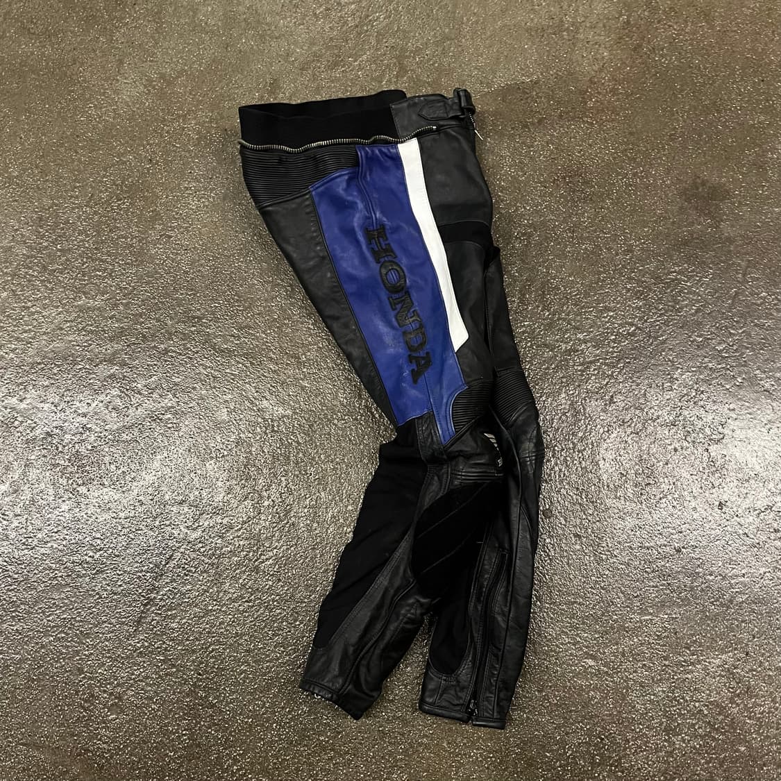 Honda 가죽 레이싱 팬츠 (~33“) 상품이미지1