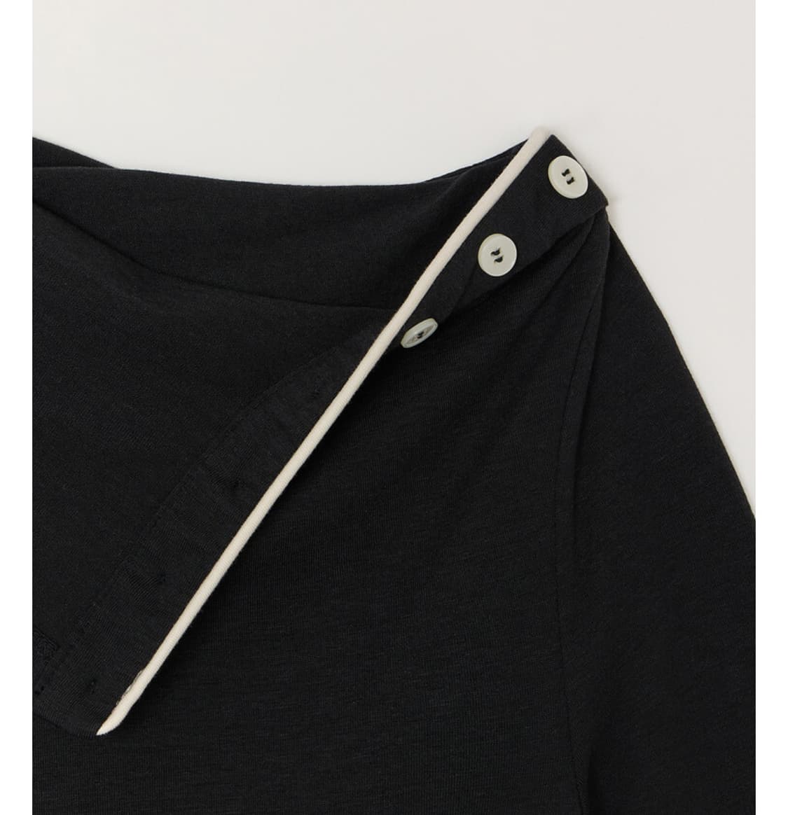 [새상품] 잡화룸 OPEN BUTTON NECK 2.0 / 리포스 상품이미지3