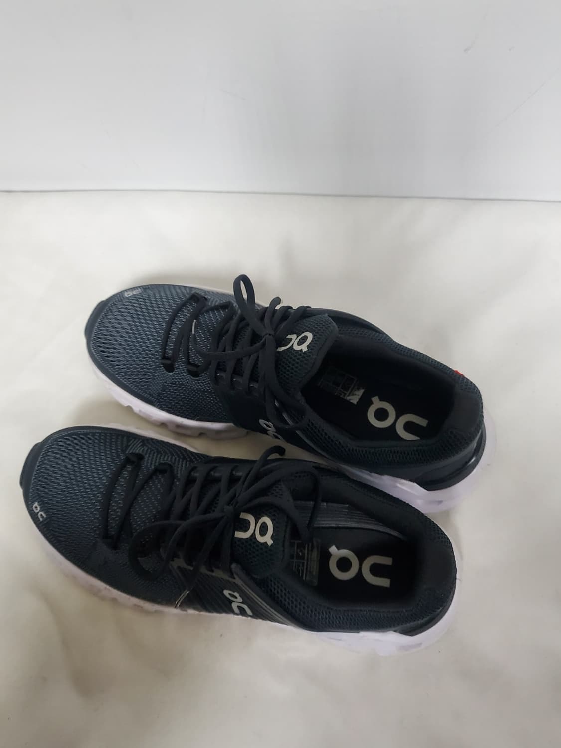 온러닝 런닝화 조깅화 정품 245사이즈 상품이미지9