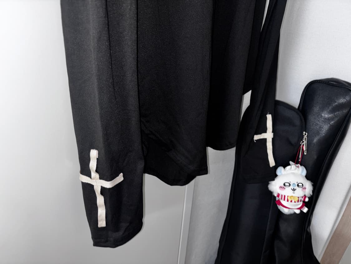 Black cross long-sleeve Tshirts 상품이미지2