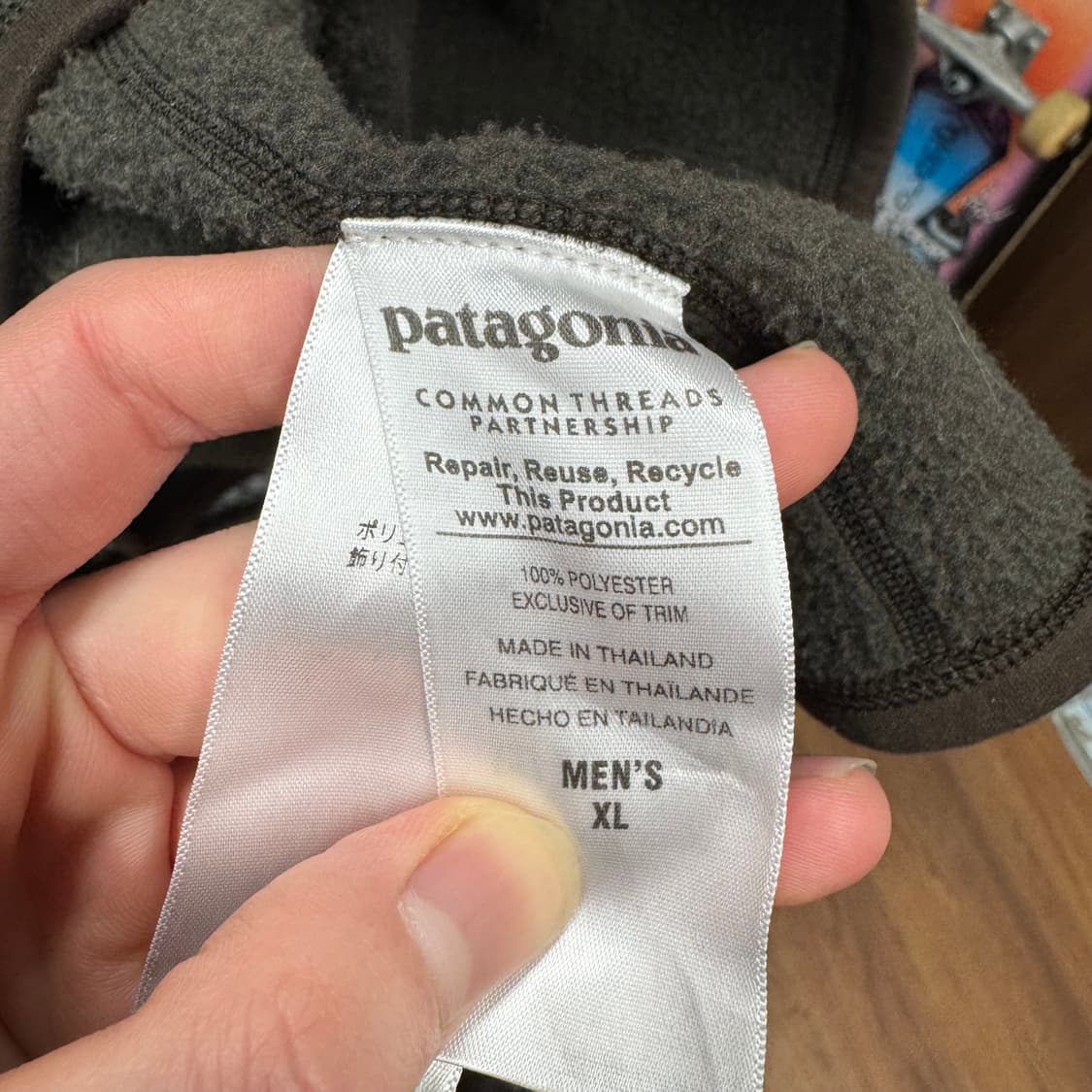 파타고니아 베터 스웨터 하프 집업 전면 집업 포켓 포인트 차콜 상품이미지7