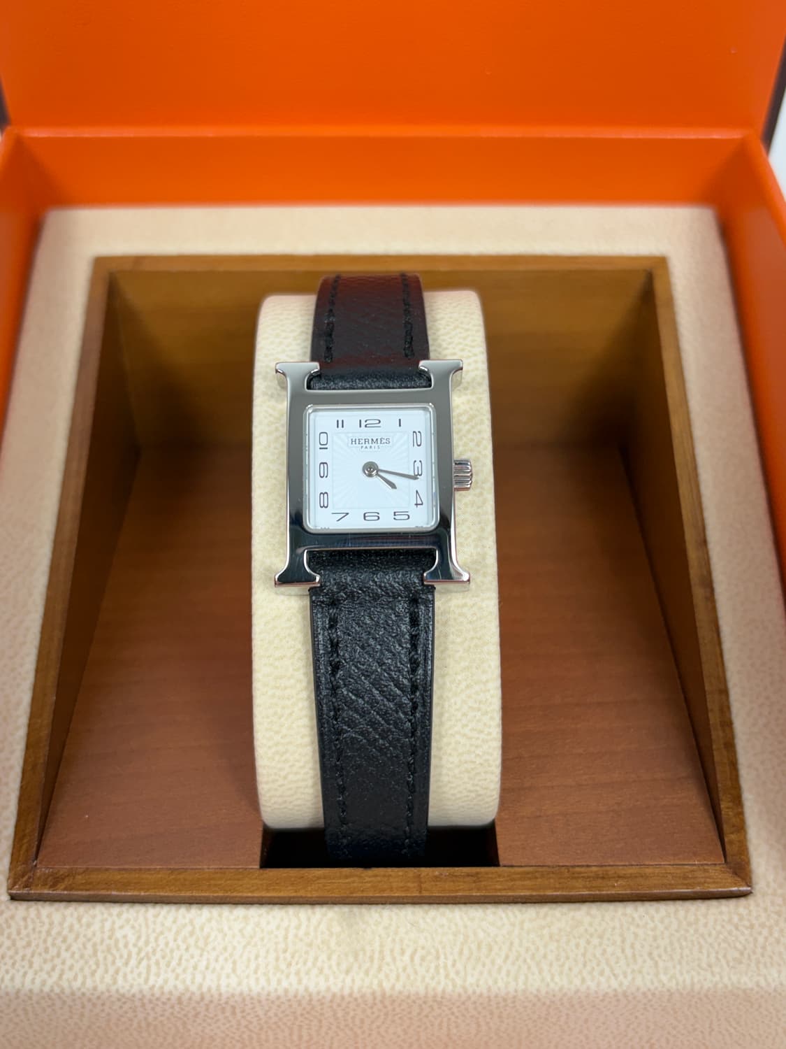 에르메스 H아워 TPM 블랙 은장 시계 상품이미지3