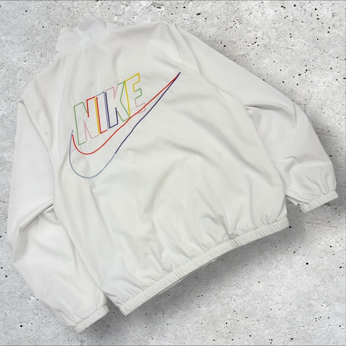 [L] 나이키 화이트 바람막이 멀티컬러 빅스우시 C968 상품이미지1