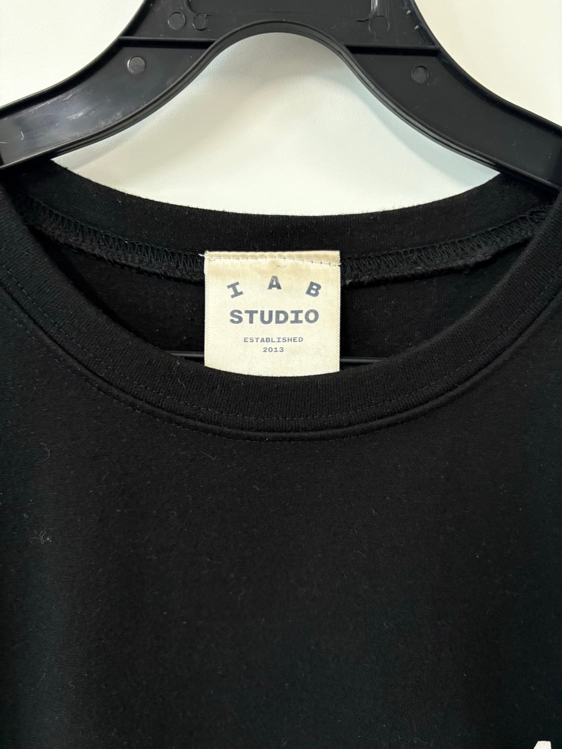 아이앱스튜디오 10주년 블랙 반팔 티셔츠 상품이미지7