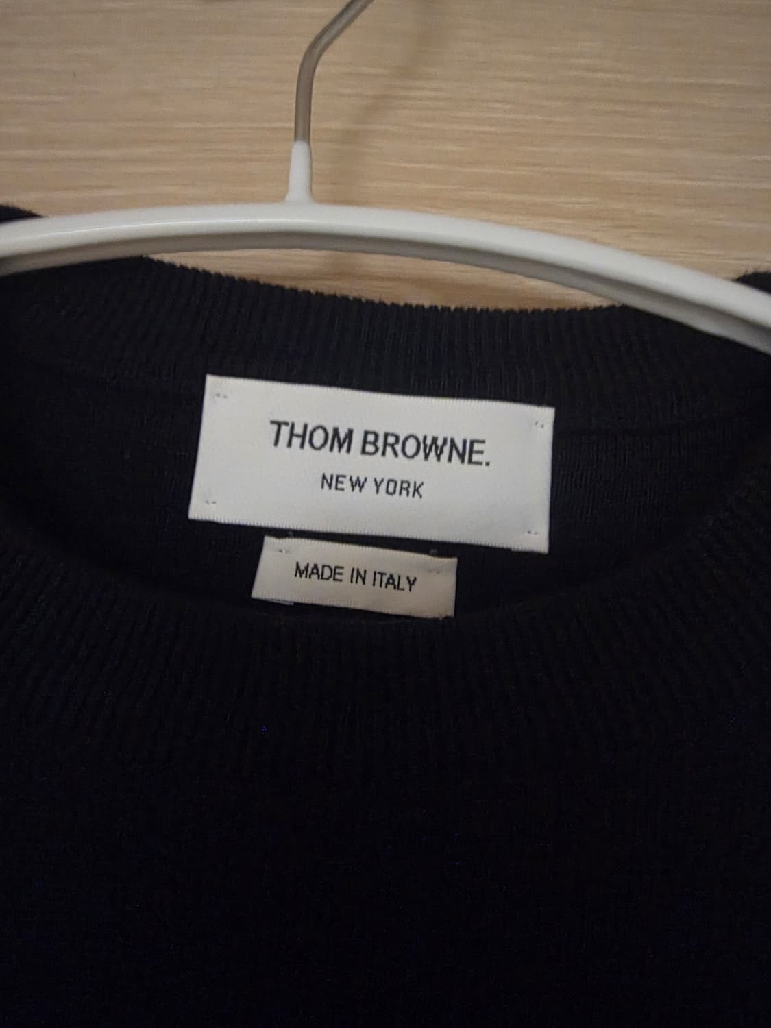 [55-66사이즈] 여성 톰브라운 밀라노스티치 금장 니트 3버튼 0사이즈 상품이미지4