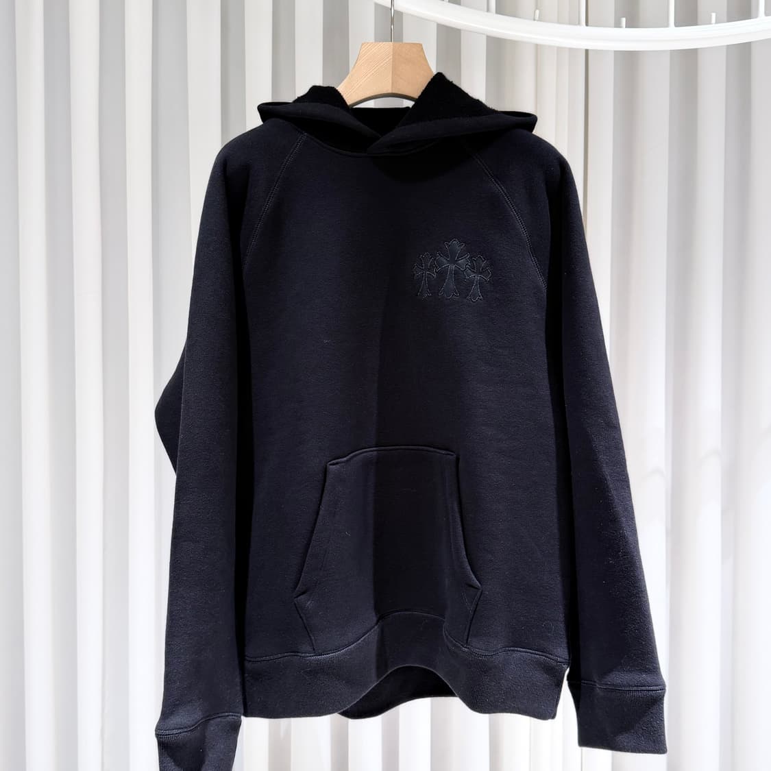 L / 크롬하츠 세메터리 블랙 후드티셔츠 상품이미지1