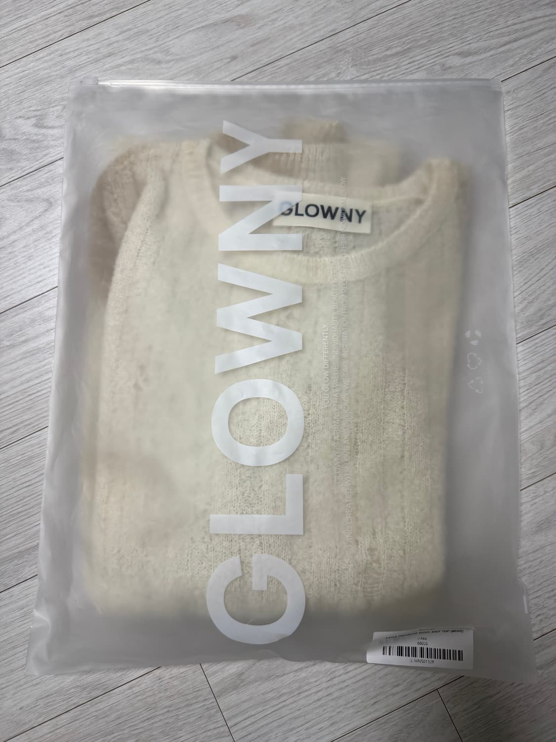 Glowny 글로니 eagle damaged wool knit top  상품이미지4