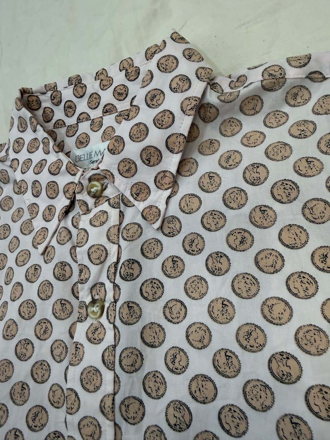 화이트 코인 패턴 셔츠 상품이미지2