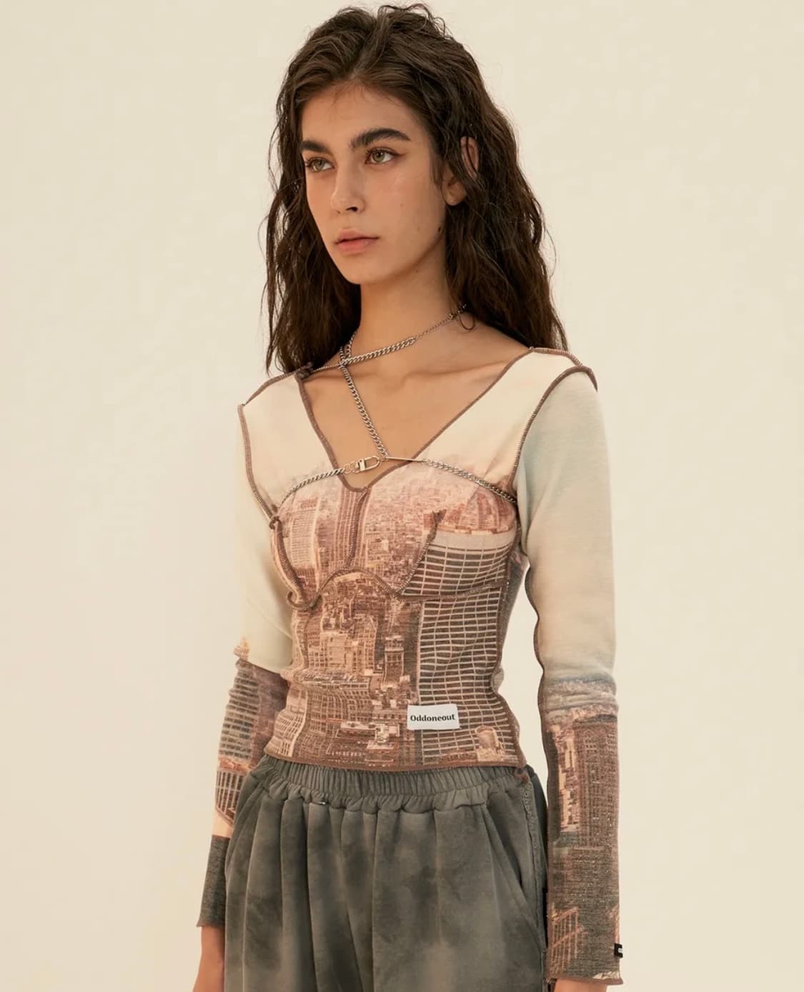 오드원아웃 City dart sleeve top 상품이미지2