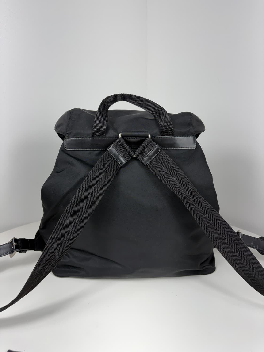 프라다 나일론 투포켓 미듐 백팩 상품이미지6