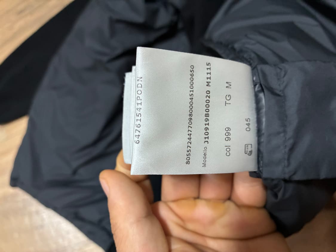 몽클레어 패딩 코튼 집업 가디건 블랙 - 24SS (M) 상품이미지6