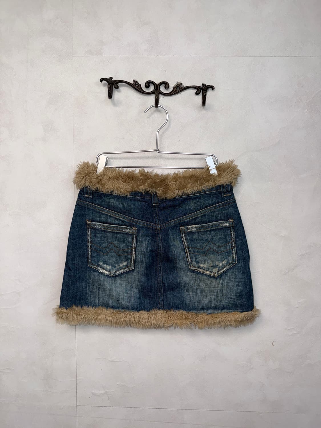 Washing denim fur trimming mini skirt 상품이미지3
