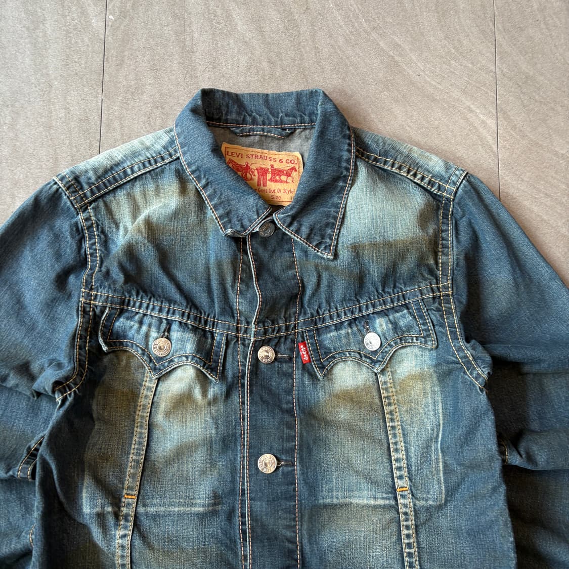 리바이스 정품 더티 워싱 데님 자켓 상품이미지3