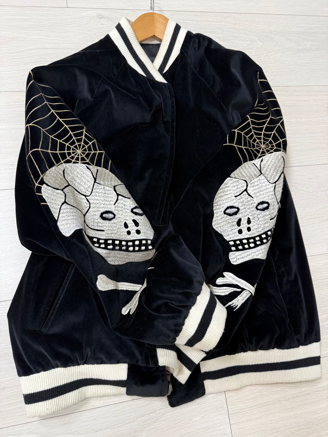 [L] 틸레이트 스카잔 수베니어 자켓 상품이미지1