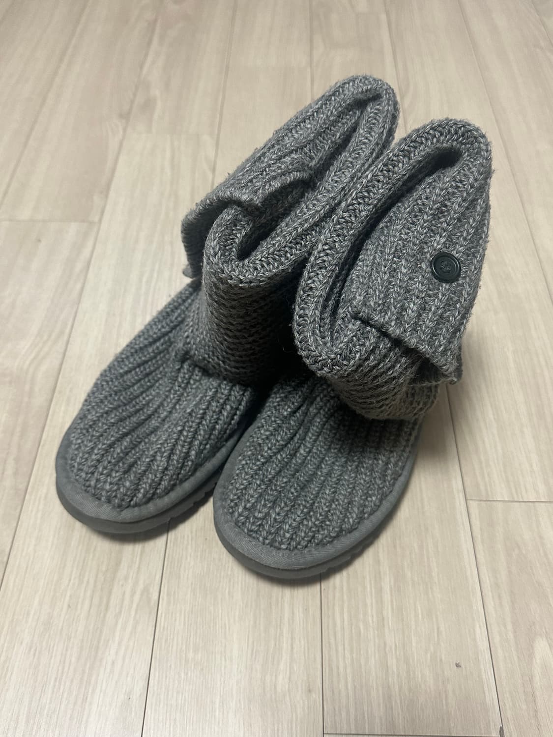 (230) 어그 카디 부츠 그레이 상품이미지2