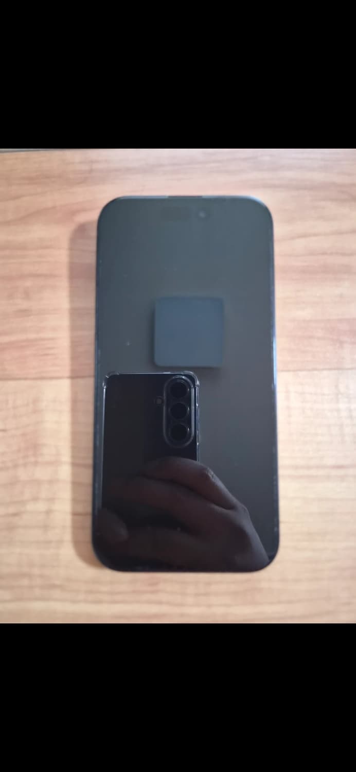 S 급 아이폰 15 블랙 128기가 상품이미지2