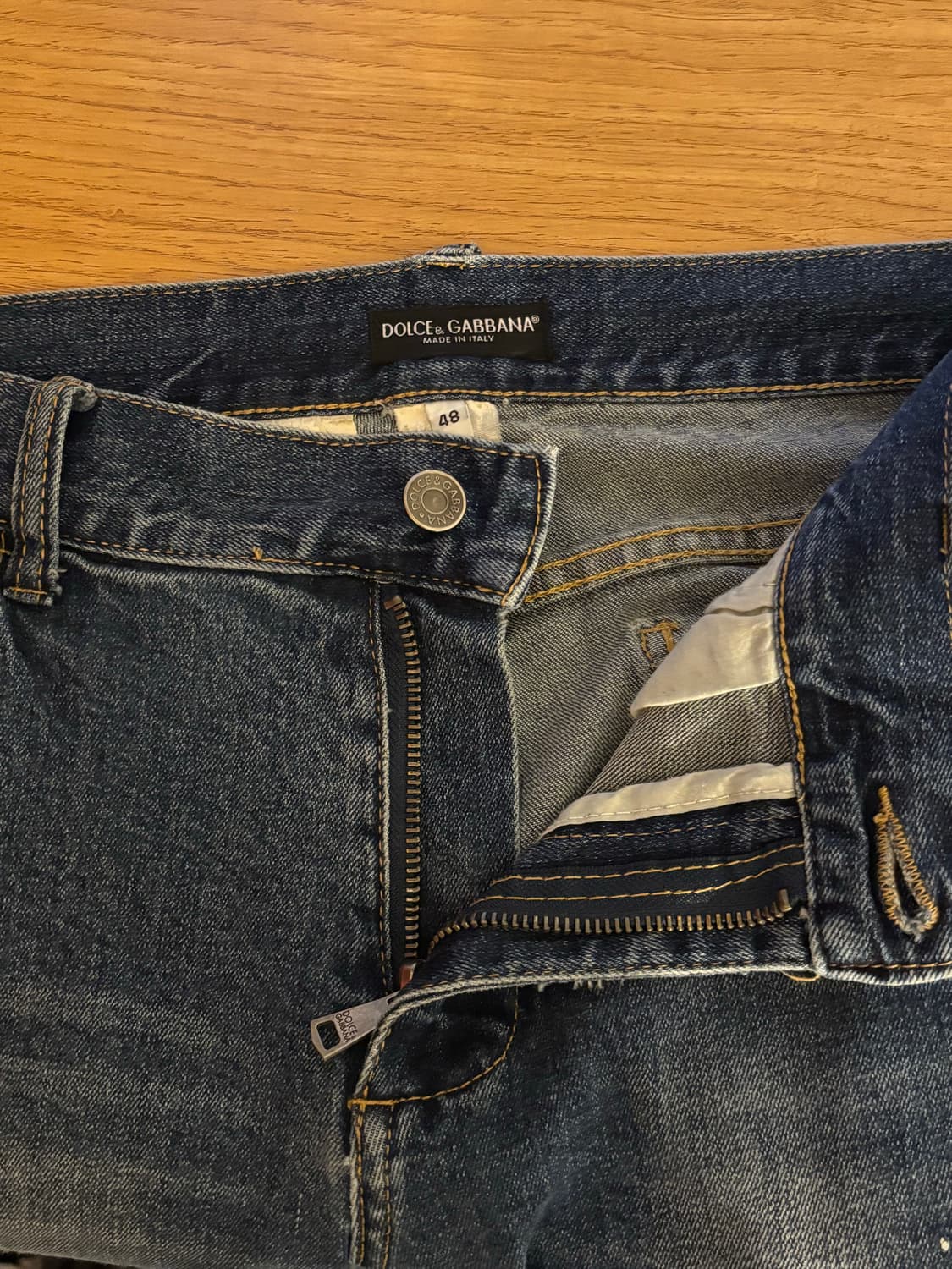 돌체앤가바나 디스트로이어드 레귤러진 상품이미지1